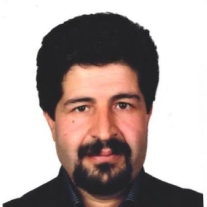 اکبر مومن
