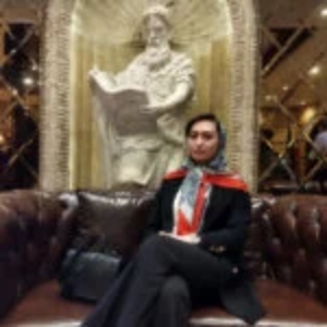 دل آرا حاجی زاده شرقی